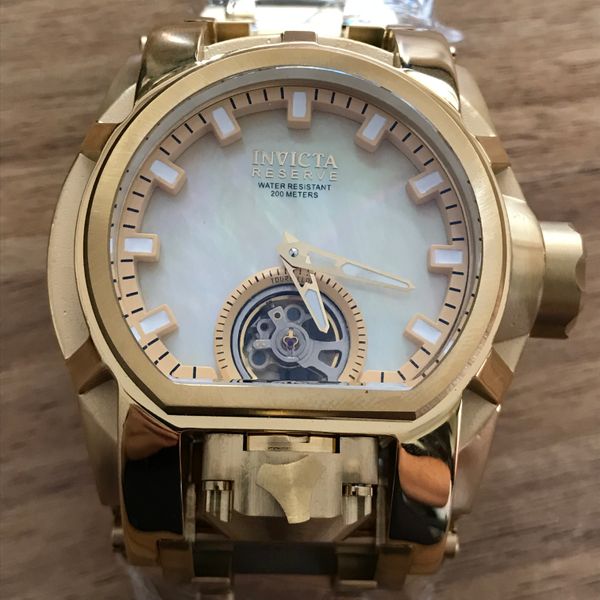 

Oringal Invicta модель: 28393 автоматическая 18k золото staninless стали огненно-фьюжн резерв хро