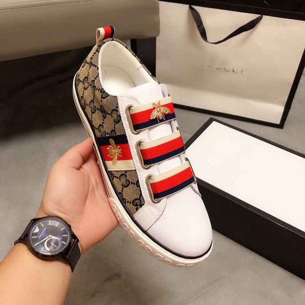 

2020 bee shoes leather casual shoes ace sneakers for men christmas star snake tiger flat bottoms trainers dress shoe, Black
