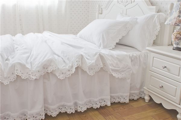 

bright white color hollow lace edge duvet/quilt cover with zipper 100%cotton ultra soft bedskirt bedding set  size shabby