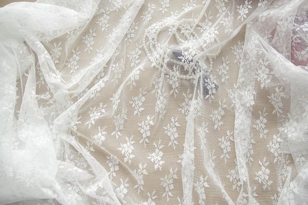 

without bounce, skin - friendly, high toughness, super soft and thickly, transparent hexagonal mesh wedding dress veil tulle fabric lsm20, White;gold