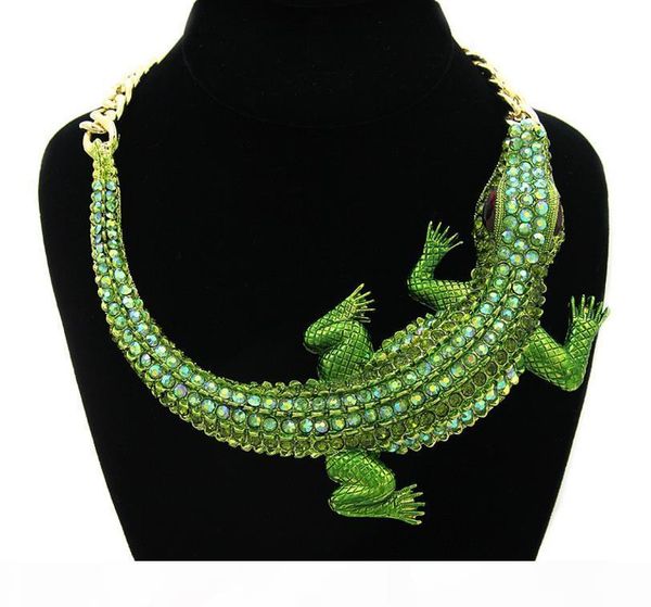 

fashion new girl switer jewelry 270g crocodile shaped insert women necklace diamond animal necklace pendant femail, Silver