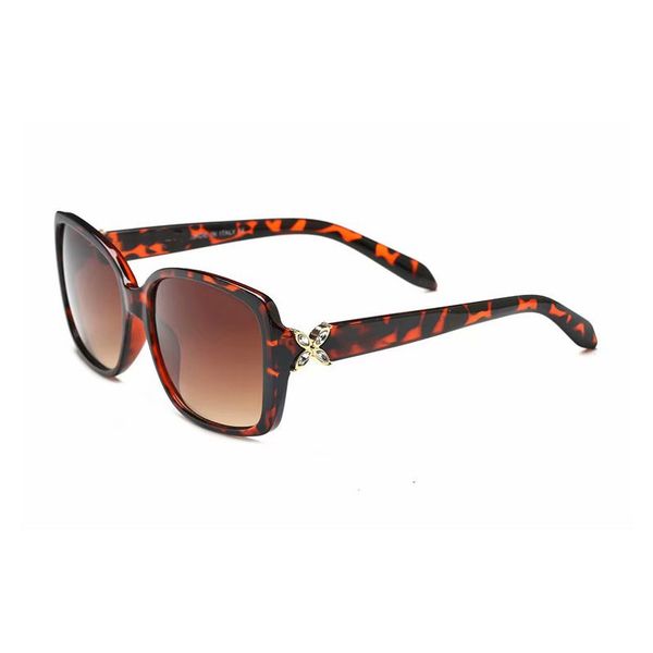 

622s egant ladies square sunglasses womens designer sun glasses female vintage shades designer eyeglasses crystal frames women hip, White;black