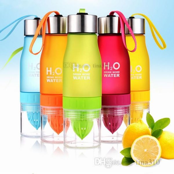 

new 7 color 650ml frosted plastic bottle portable outdoor water bottle lemon juicer creative gift t2i5056