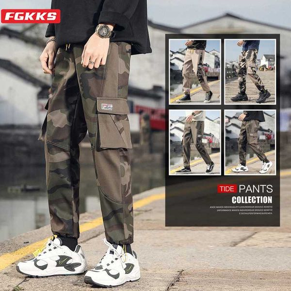 

fgkks men fashion camouflage pants spring men's comfortable hip hop streetwear pants trousers male cargo, Black