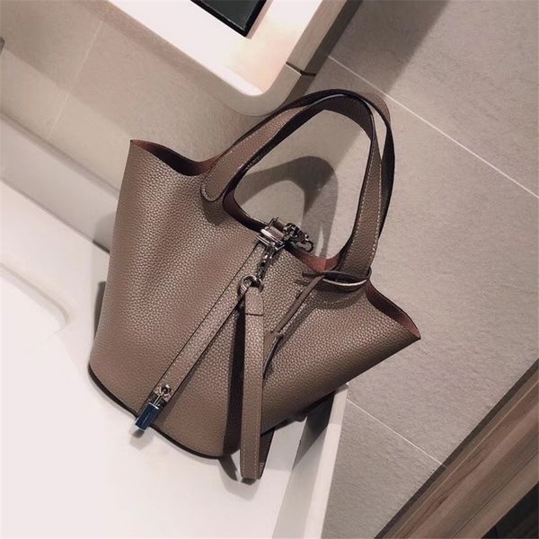 

дизайнер роскошные кожаные сумки мини сумка ковша plain простота хорошее качество / cfy2002292