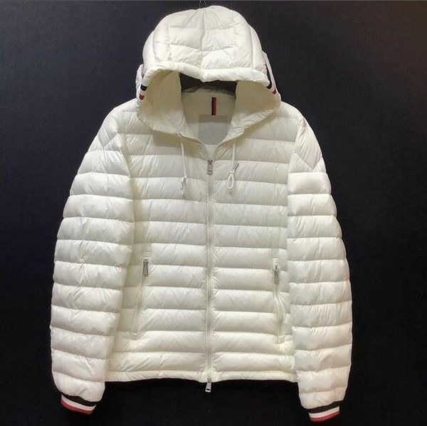 

2020 new winter fashion brand monc*er, fashionable warm, lightweight and waterproof men's down jacket, 90% white duck down, m~2xl,3 sty, Black