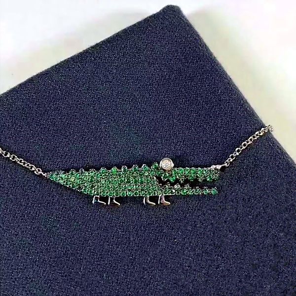 

big crocodile europe and the united states big brand high-end s925 sterling silver with mint green crystal diamond necklace cnc process