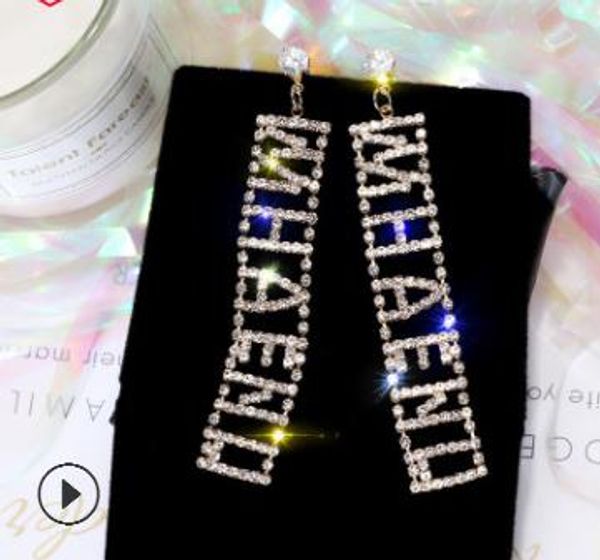 

2019 горячего стиль длинных писем кисточки серьга женского характер веб-знаменитость показать лицо тонких серег темперамент контракт серьги, White