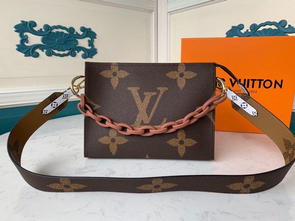 

new women's one-shoulder bag 7a high-end custom quality diagonal cross bag fashion trend leisure style gold metal accessories with deta