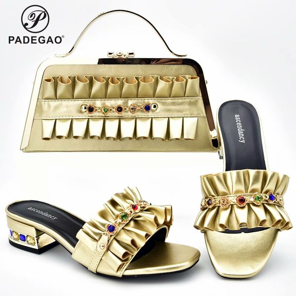 

2020 new design matching nigerian shoe with matching bag for party african wedding shoes and bag set in gold color, Black