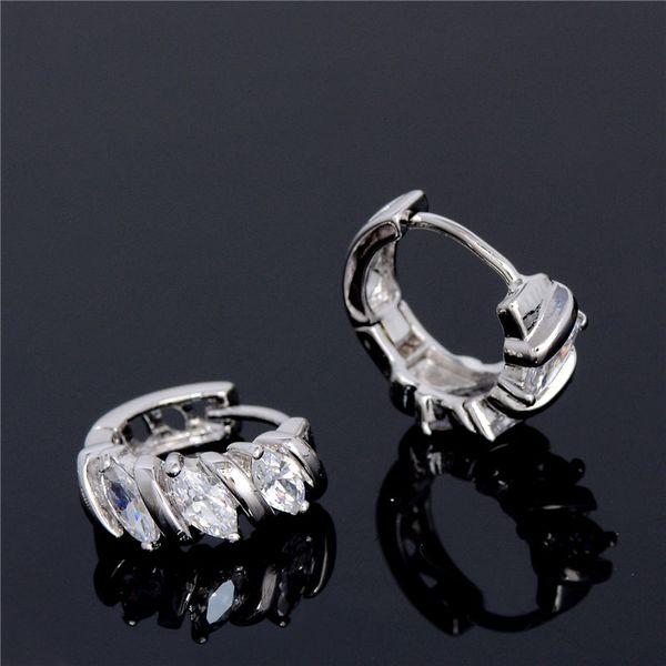 

shuangr simple design fashion silver color small flower round square crystal hoop huggie hoop earrings women, Golden;silver