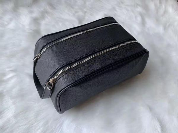 

high-end quality men travelling toilet bag fashion design women wash bag large capacity cosmetic bags makeup toiletry bag pouch m47528