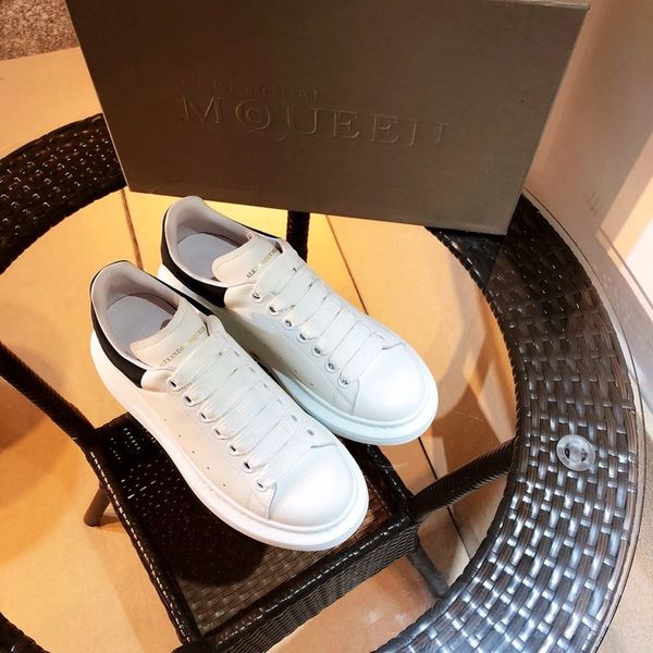 

2020 new wg couple platform shoes men casual sports ladies casual platform sports shoes