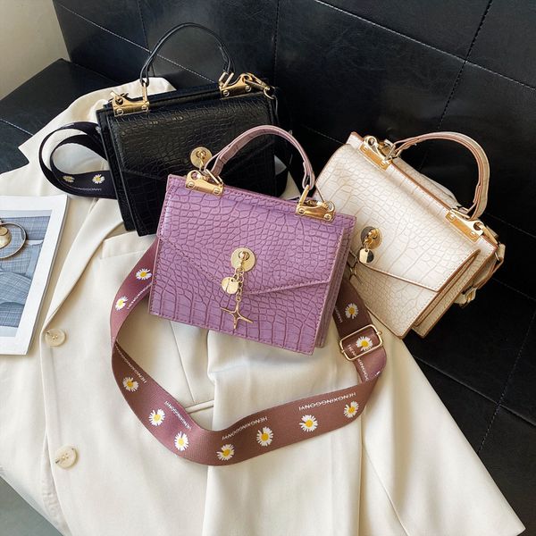 

new fashion designer minority bag female bag 2020 new korean wild stone pattern shoulder bag fashion messenger small square