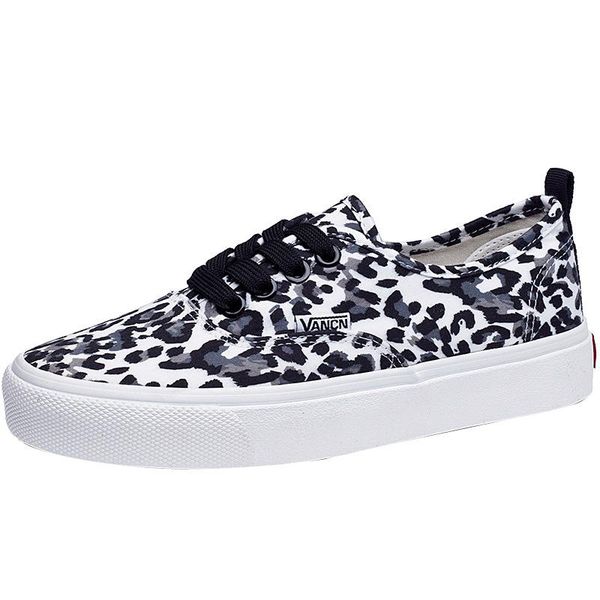 

fashion plus velvet leopard canvas shoes female classic winter students korean version wild women's harajuku style winter, Black