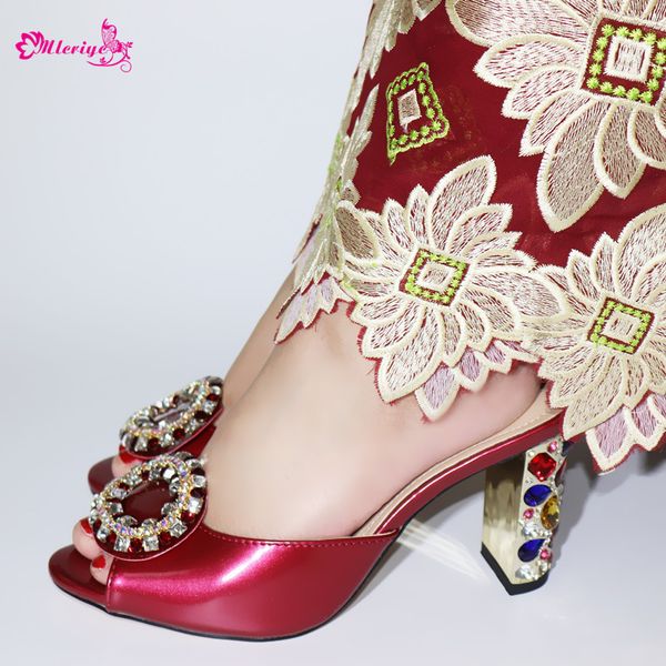 

nuevo diseÃ±o africano vino rojo italiano zapatos de mujer de alta calidad slip on verano zapatillas zapatos seÃ±ora tacones altos para, Black