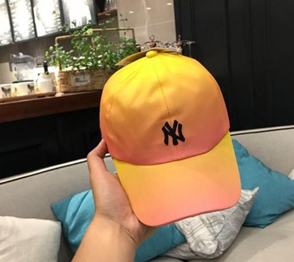 

2019 famous designer baseball cap sports couple caps summer fashion wild solid sun hat ball caps, Blue;gray