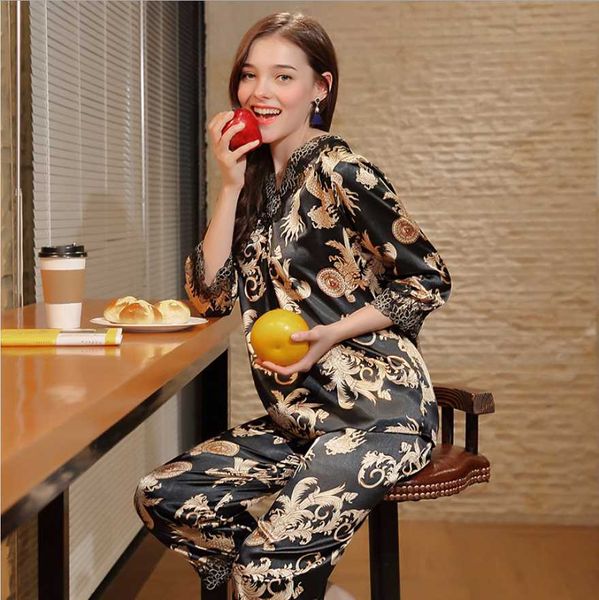 

new dragon pattern spinning silk pajamas women's autumn nine-point sleeve nine pants home wear sleepwear set, Black;red