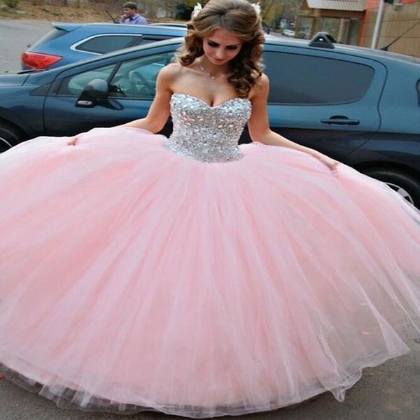 Abiti Quinceanera rosa cristallo Abito da ballo con scollo a cuore Abito da ballo in tulle Cenerentola Fidanzamento Abiti dolci 15 Abiti economici da quincea￱era