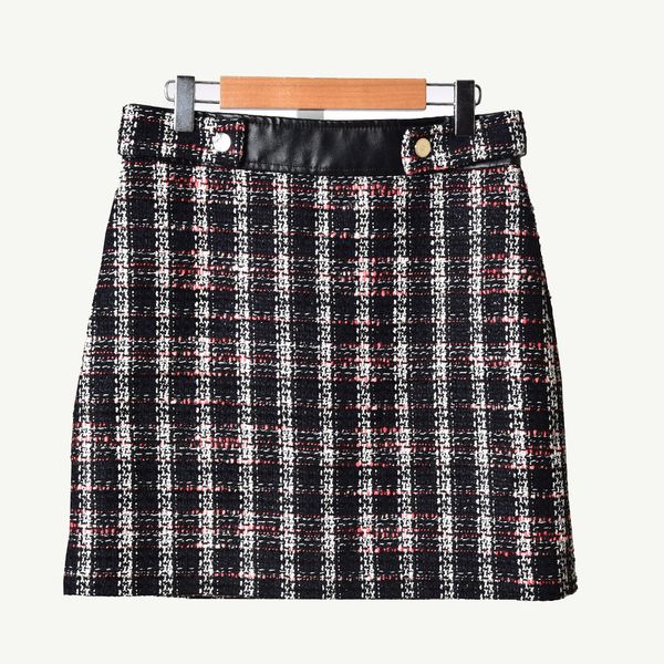 

19 small xiangfeng black leather belt thick tweed splicing check pattern half body skirt short skirt 93276