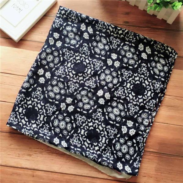 

autumn and winter new female fashion warm blanket tasseled plaid scarf scarf shawl colorful chinese scarf wholesale delivery qjs6632541, Blue;gray