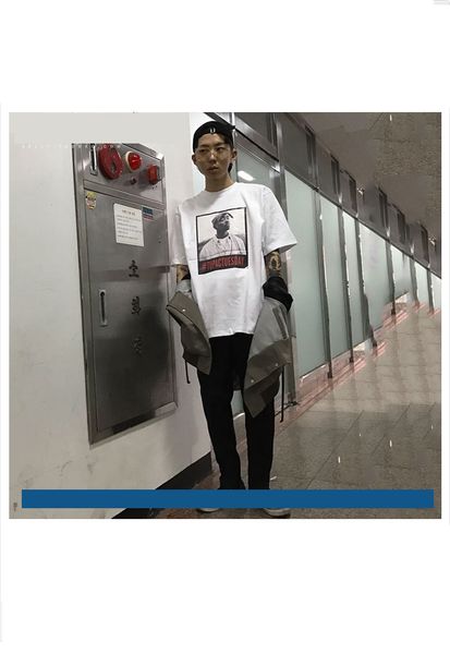 

tupac новый бренд моды роскошь дизайнер мужской футболки рэппер бигги хип-хоп рэп tops tu женщин вскользь коротким рукавом tee, White;black