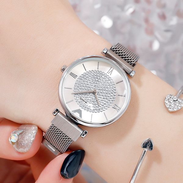 

ladies watches 2019 women leather strap quartz wristwatches women's crystal fashion bracelet clock gift, Slivery;brown