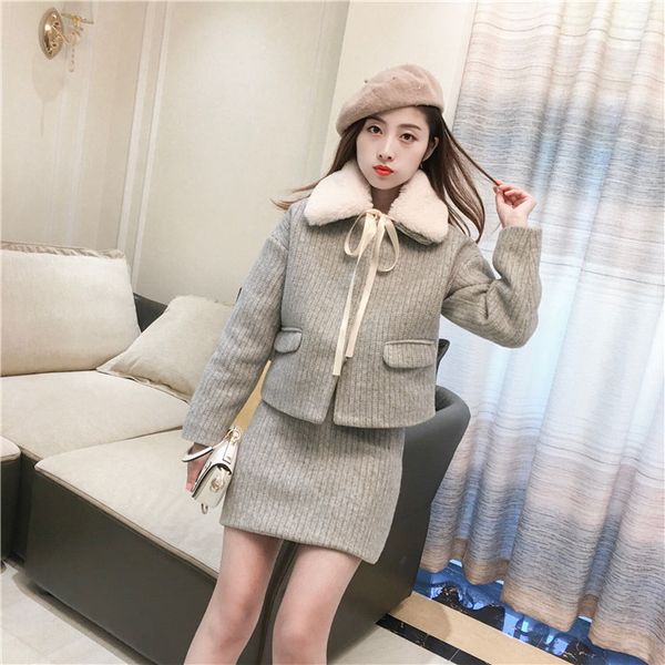 

2019 new fashion women's clothing set two-piece thick woolen coat high waist skirt suit, White