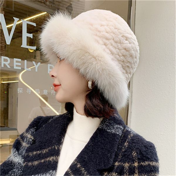 Chapéu de pele de coelho de inverno elegante feminino gorro de tricô protetores de ouvido com aba de pele de raposa real W