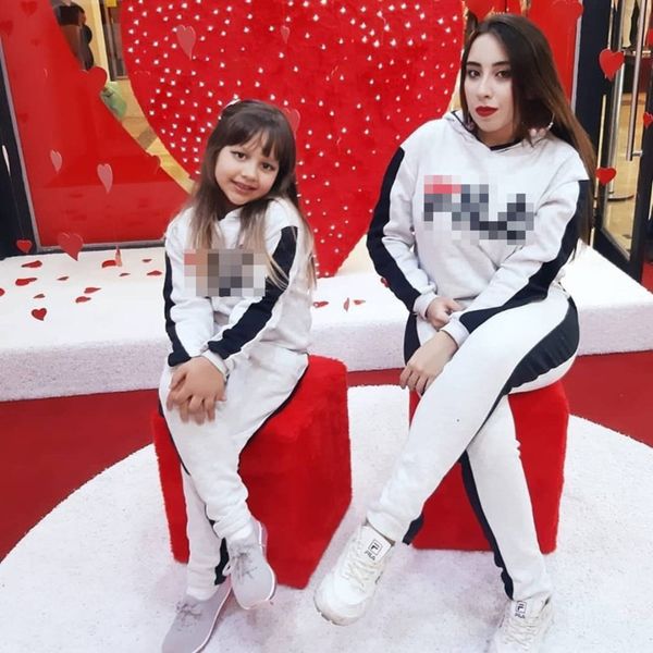 

2019 suit-dress letter printing leisure time motion parenting suit, Gray