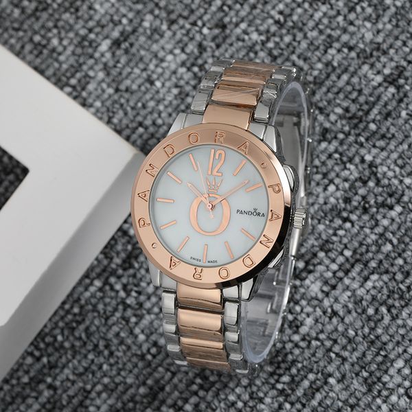 

new fashion brand men's watch alloy steel belt business tube casual diamond quartz watch, Slivery;brown