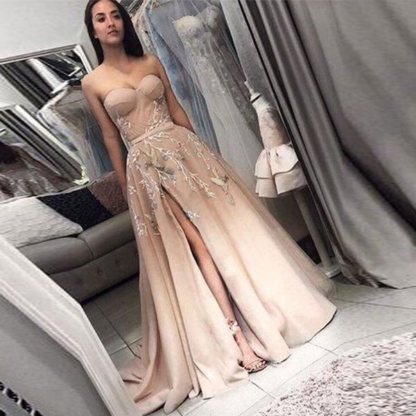 

champagne evening dresses 2019 sweetheart a-line slit appliques satin dubai saudi arabic long elegant evening gown prom dress, White;black