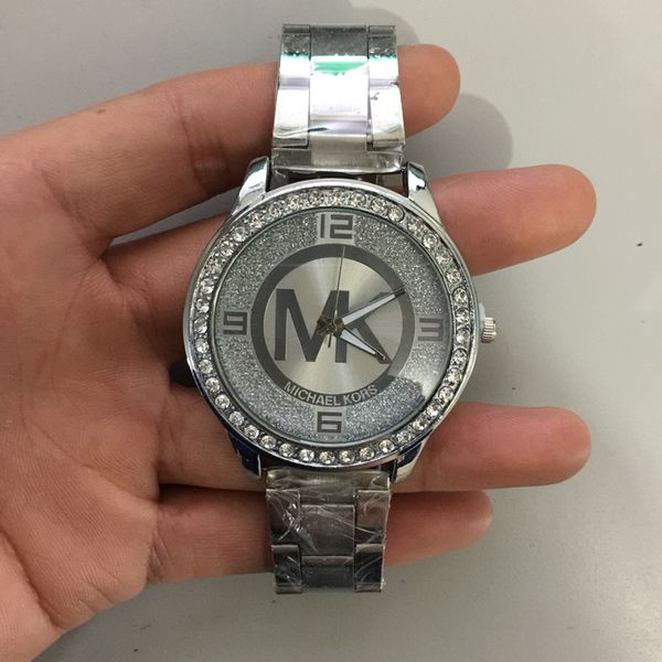 

Часы MK0090