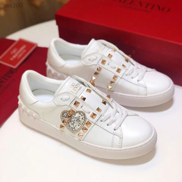 

leisure summer wild small white shoes female leather flat bottom soft bottom rivet white sneakers factory direct sales size 35-41cm, Black