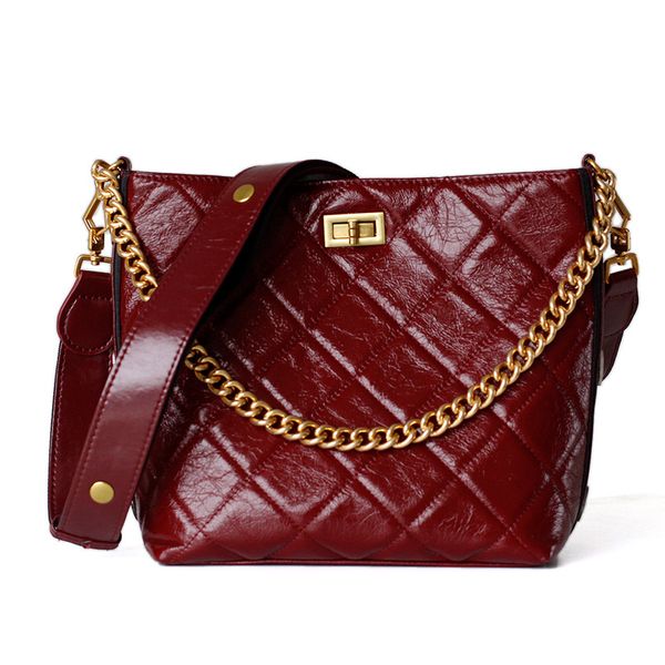 

2020 new oil wax cowhide lingge chain bucket bag large capacity crossbody bag handbags women bags