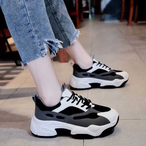 

run volume mesh breathable lace-up women's thick bottomed casual shoes, Black