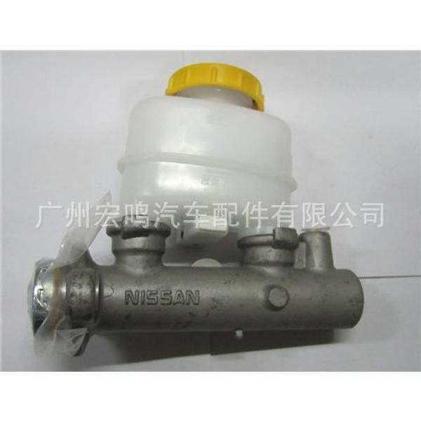 

brake master cylinder for pick-up d22 2.5 98-05 #46010-3s400