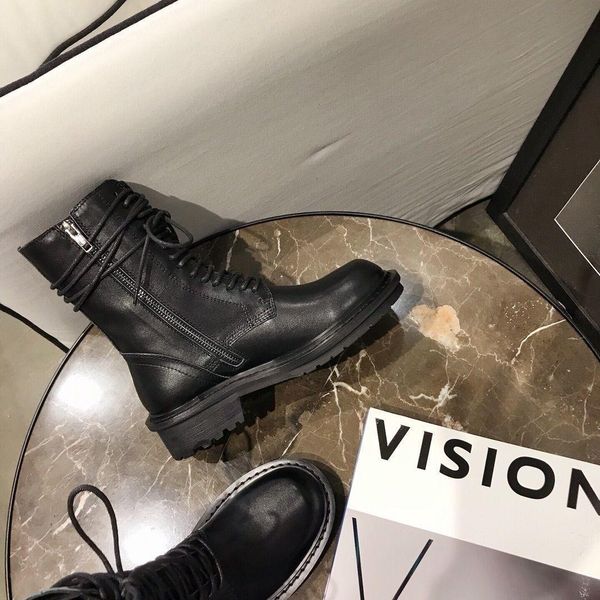 

2019 new classic rivet ladies short boots fashion personality ladies leather boots fashion, Black;grey