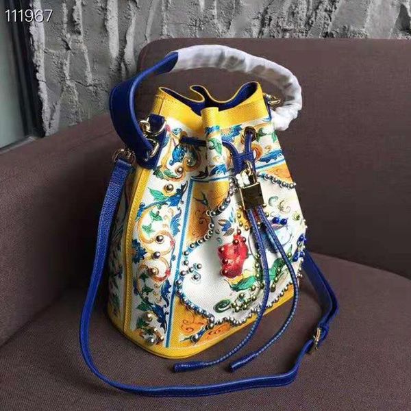 

designer-new roman empire water barrel pack with ancient style painting multicolored blue and white porcelain single shoulder crossing wo
