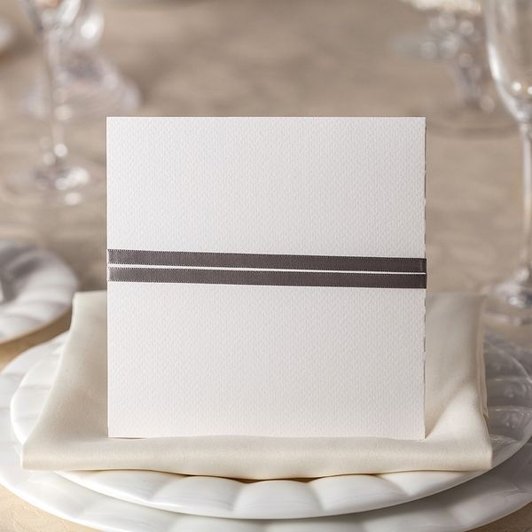 

1 лазеѬна Ѭезка lace лоѬ вадебне пѬиглаени каѬ леной лђк и конвеѬ дл