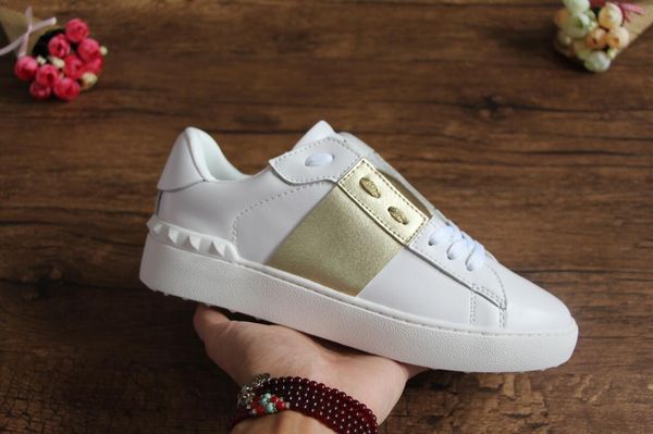 

2018 new Fashion Designer shoes Casual Men Women Sneaker flat Shoe Studded shoes with White rivets woman shoe man boy girl lady shoe sneaker