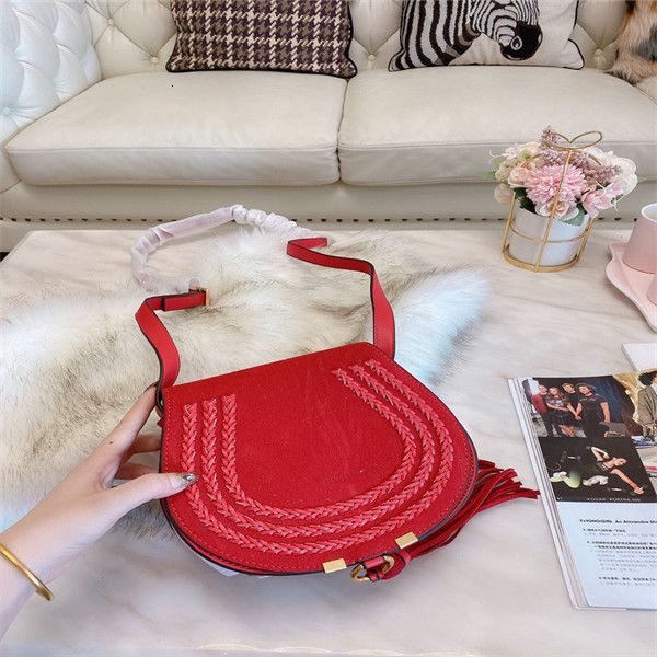 

2020 new designer luxury women handbags famous gold chain shoulder bags crossbody bag disco shoulder bag purse wallet640