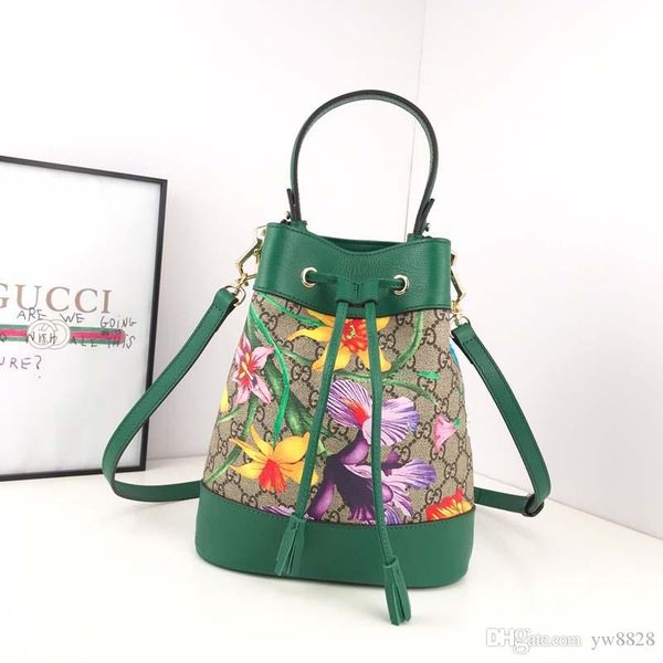 

2020 fashion luxury bucket bag design single room bag luxury design handbag leather fabric fashion printing model: 550621 a124