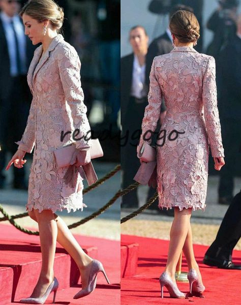 

chic mother of the bride dresses with jacket knee length appliqued jewel neck lace mother gowns long sleeve wedding guest dress, Black;red