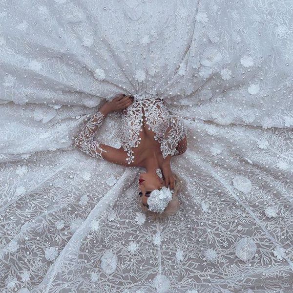 

урожай 2020 3d цветы бальное платье свадебное dresse роскошные кристалл бисера саудовский дубай свадебное платье плюс размер с собора поезд, White