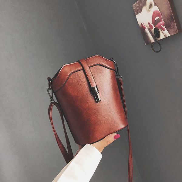 

new retro bucket bag little fairy single shoulder messenger honey bag