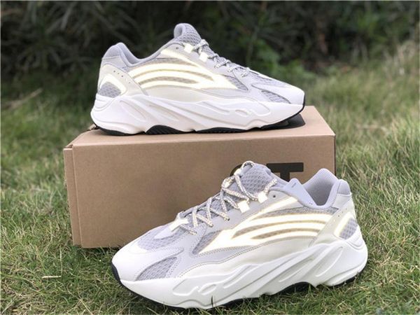 

2020 authentic 700 v2 static kanye west outdoor shoes for men women runner wave mauve triple white ef2829 casual sneakers with original bo, Black