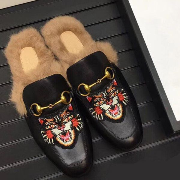 

2019 ladies luxury designer shoes designers slides loafers ladies casual slippers genuine leather sandals fur slippers shoes t07, Black