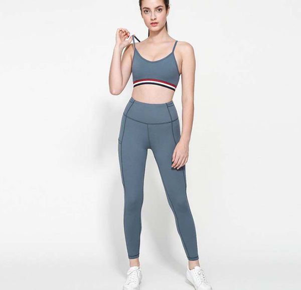 

2020 new outdoor ladies sports fitness pants jogging yoga mesh breathable yoga pants high waist abdomen hip pants comfortable and sexy, White;red