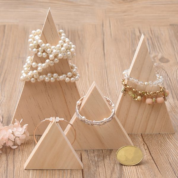 

[ddisplay]creative triangle pendant jewelry display tray rustic personalized necklace display holder pine wooden bracelet display stand, Black
